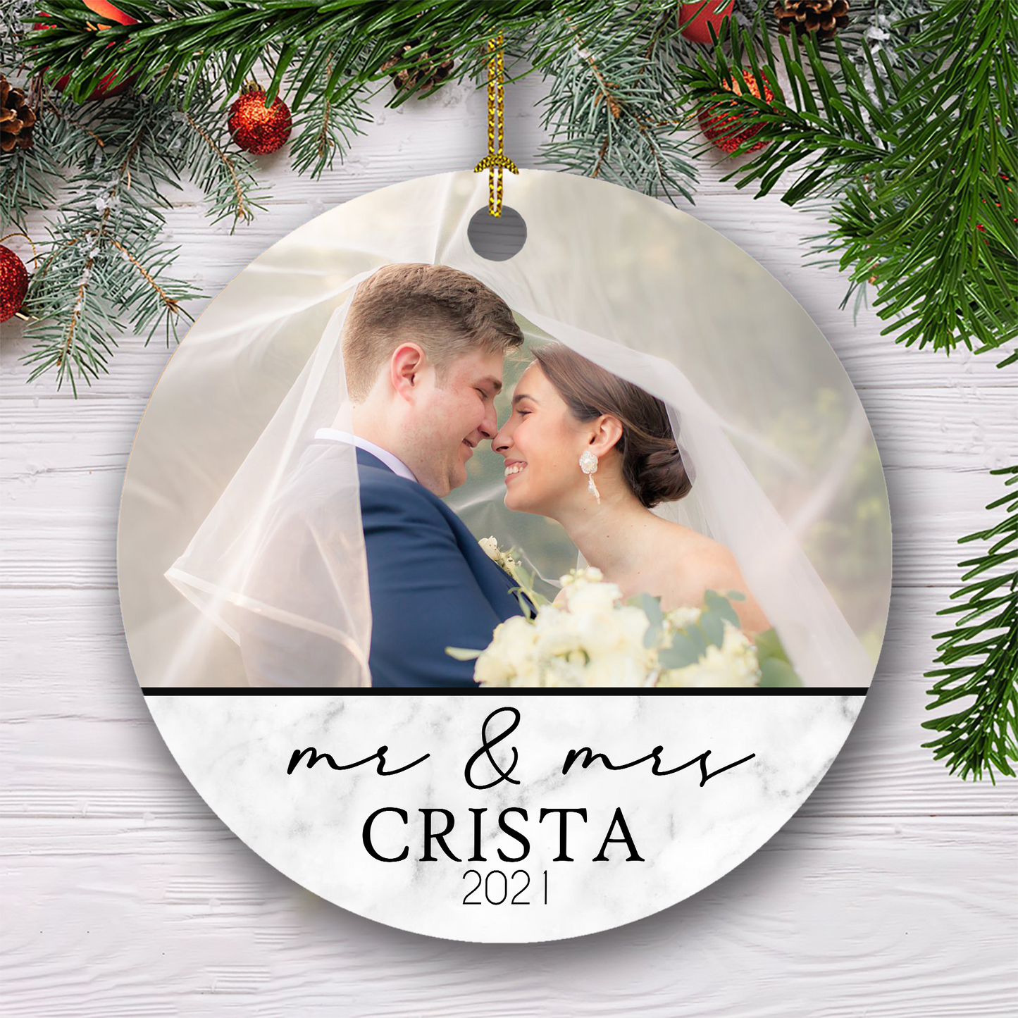 Beautiful Married Couple Customized Ornament Christmas Gift For Couple Home Decor