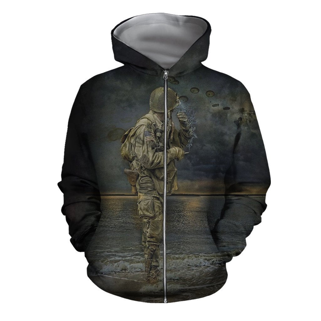 Army- Paratrooper Man Standing On The Shore - Amaze Style™-Apparel