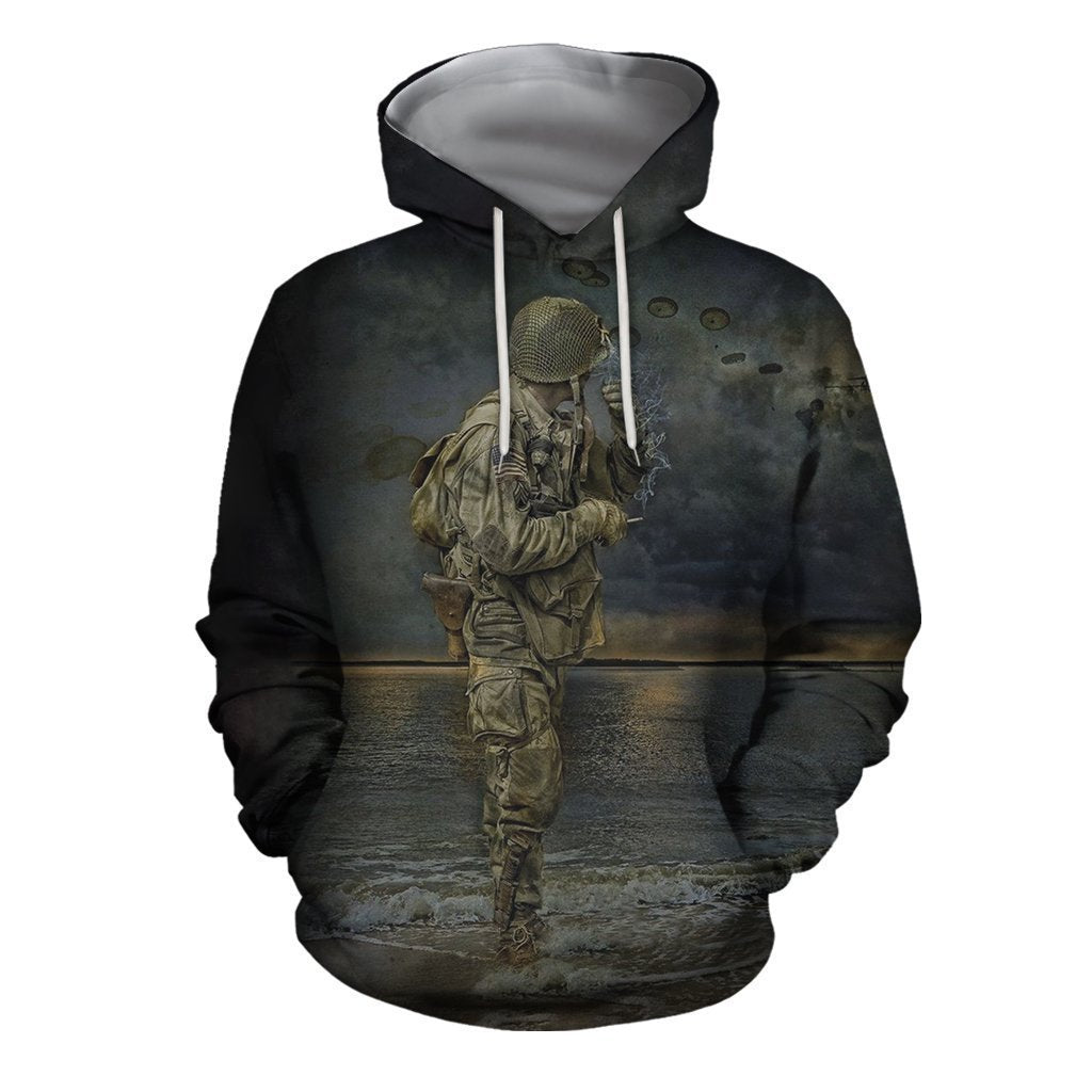 Army- Paratrooper Man Standing On The Shore - Amaze Style™-Apparel