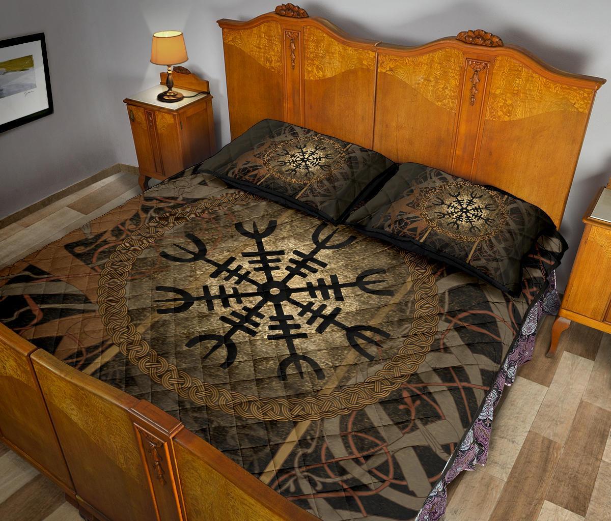 Viking Quilt Bed Set, Helm of Awe