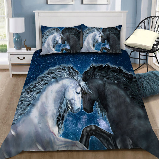 Black Horse And White Horse Bedding Set TAHR8S1